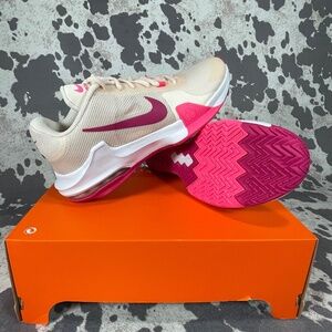 Nike Women's AirMax Impact 4 sz.11.5